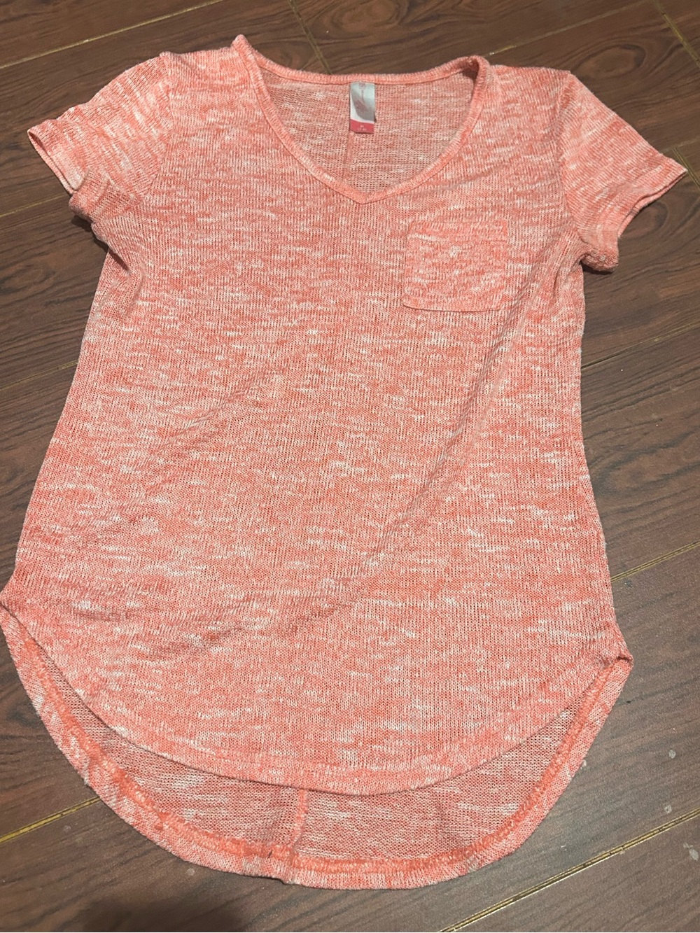 No Boundaries Coral Heather V-Neck Pocket Tee